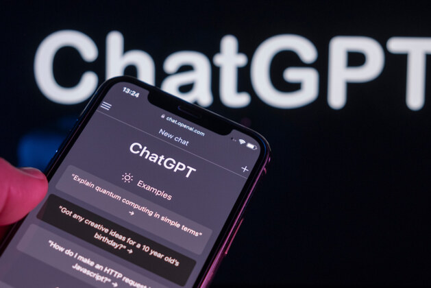 Is ChatGPT Getting “Dumber”? Usage Drops As Users Complain